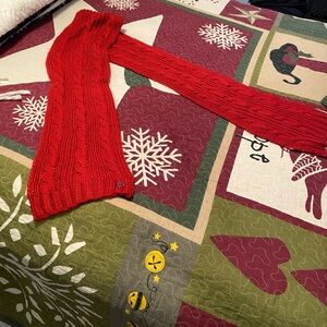 Burgundy Cable Knit Scarf